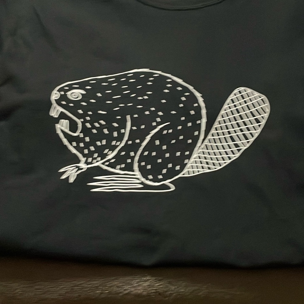 Duluth Trading Company Black Angry Beaver Longtail T Tshirt Sz S